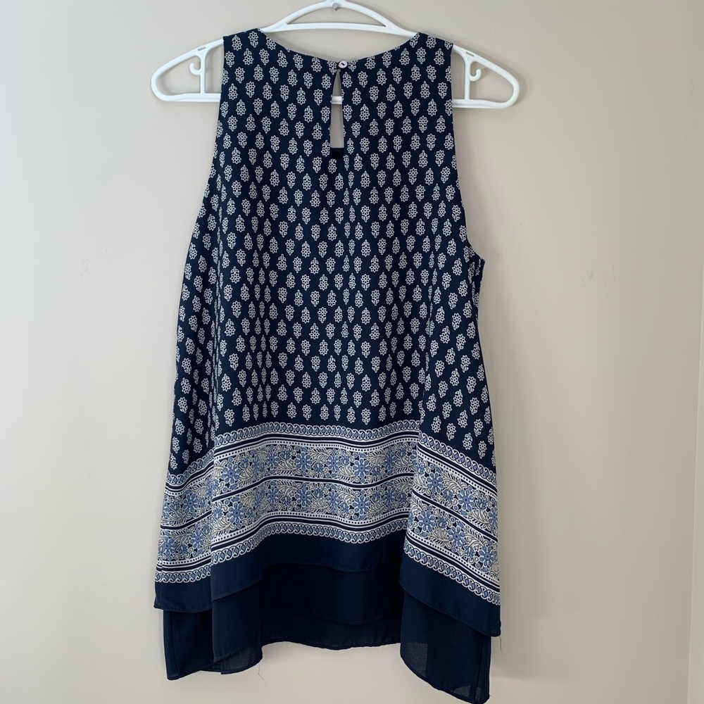 Max Studio Tank Top - Picture 2 of 8